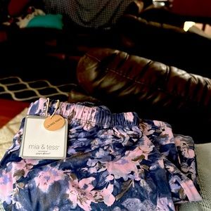 2 pair new lounge pants